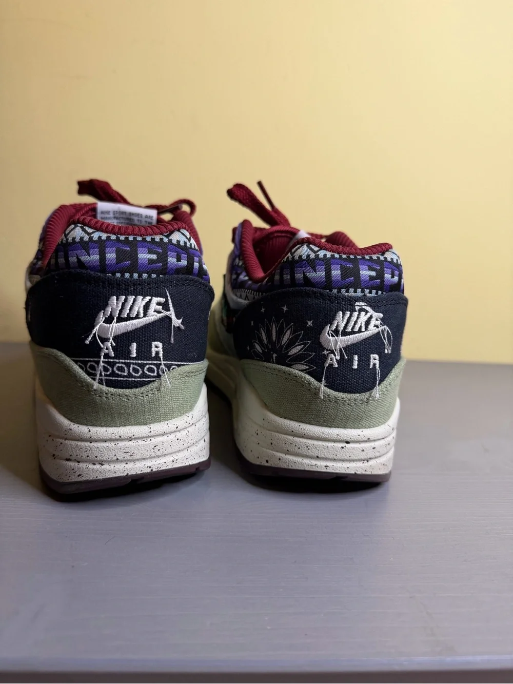 Nike AirMax 1 X The Concepts Mellow - Multicolored canvas sneakers Men’s 8
